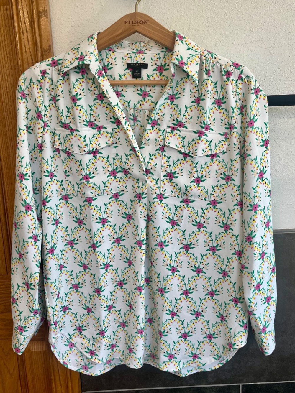Ann Taylor Floral Camp Shirt Blouse Green Pink Yellow White Size Small Petite - Picture 4 of 10
